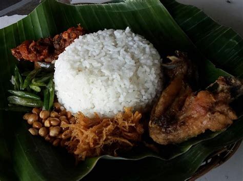 Persiapan yang Perlu Dilakukan Sebelum Melakukan Adventure: Nasi Campur Lombok
